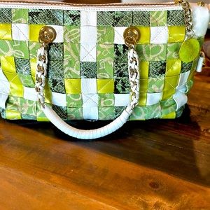Bebe leather and patent leather green and white shoulder bag Y2k